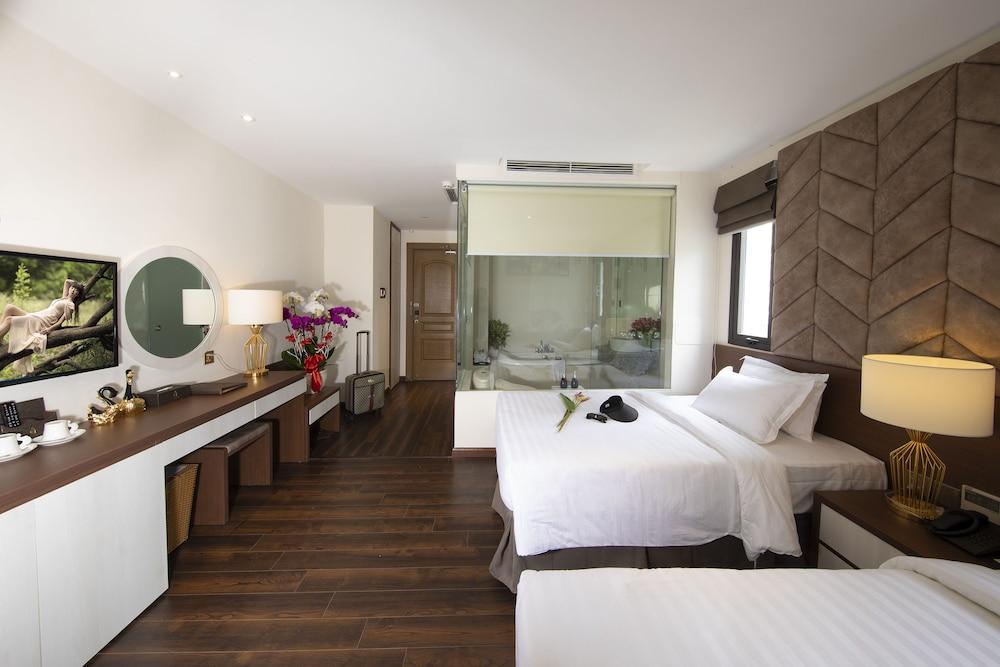 Blue Diamond Luxury Khách sạn 4*